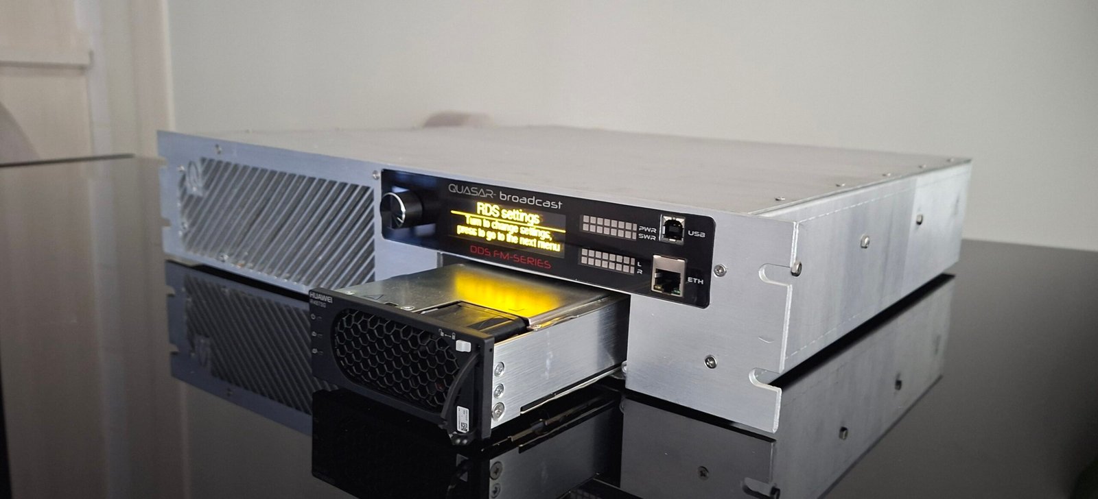 Transmisor FM Quasar DDS + DSP 1000W